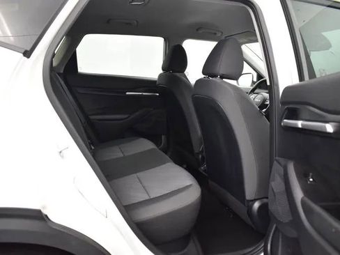 Used 2026 Kia Seltos LX FWD image 17