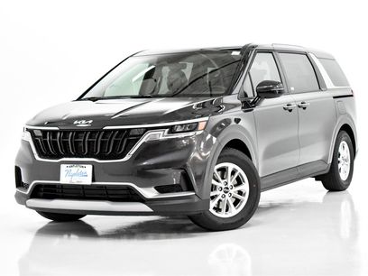 New 2024 Kia Carnival LX