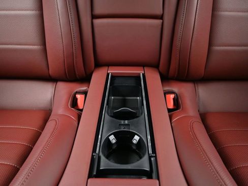 Certified 2025 Porsche Panamera 4 AWD/4WD image 21