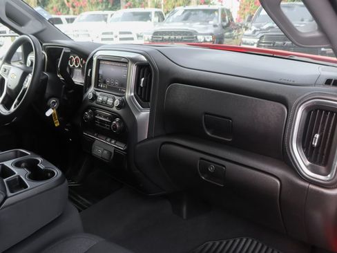 Used 2020 Chevrolet Silverado 1500 LT RWD image 35