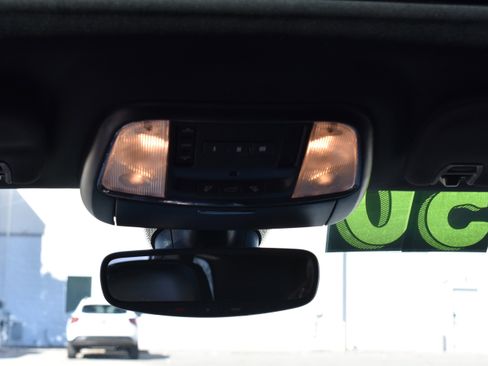 Used 2019 Jeep Grand Cherokee Limited image 28