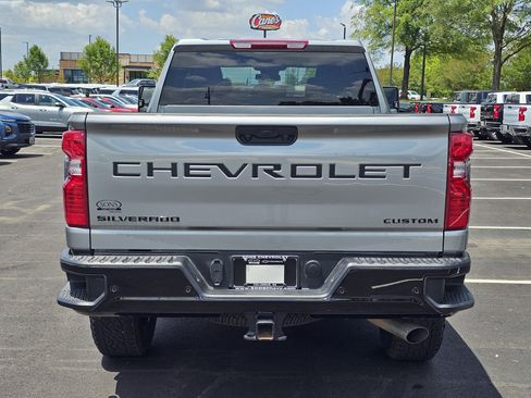 Used 2025 Chevrolet Silverado 2500 Custom w/ Custom Value Package AWD/4WD image 11