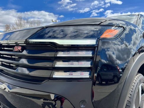 New 2025 Nissan Kicks SR image 34