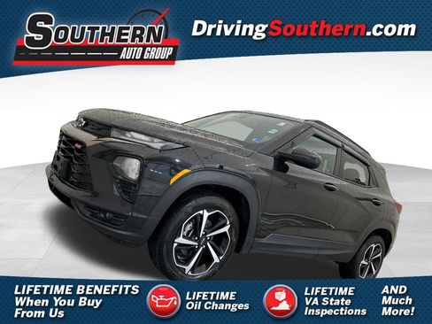 Used 2023 Chevrolet TrailBlazer RS w/ Sun and Liftgate Package AWD/4WD image 1