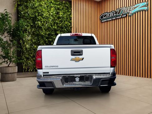 Used 2017 Chevrolet Colorado W/T AWD/4WD image 4