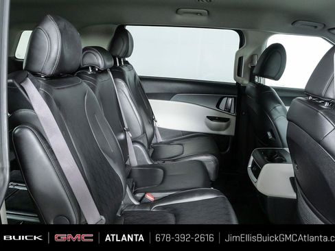 Used 2022 Kia Carnival LX FWD image 20