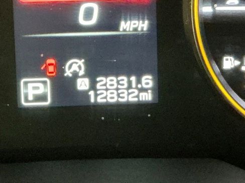 Used 2025 Subaru Outback Wilderness AWD/4WD image 32