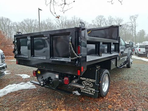 New 2025 Ford F550 4x4 Supercab Super Duty w/ XLT Value Package image 3