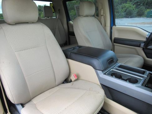 Used 2020 Ford F150 XLT w/ Equipment Group 302A Luxury RWD image 9