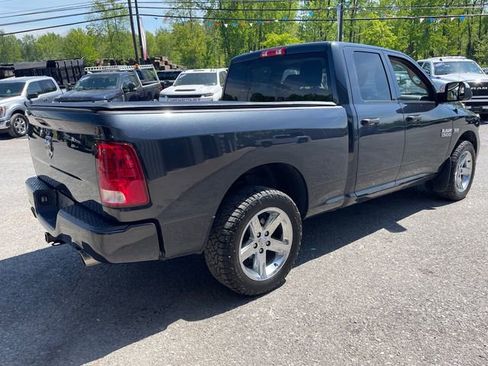 Used 2018 RAM 1500 Express AWD/4WD image 7