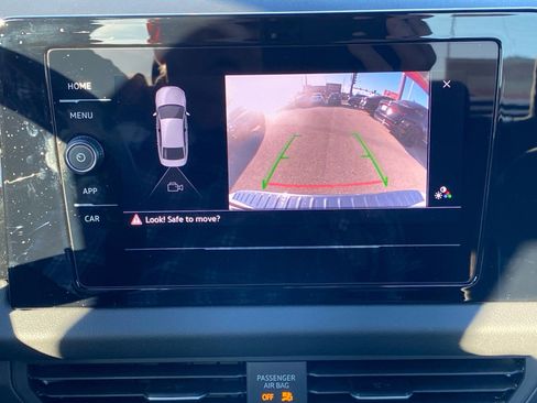 Used 2025 Volkswagen Jetta Sport image 15