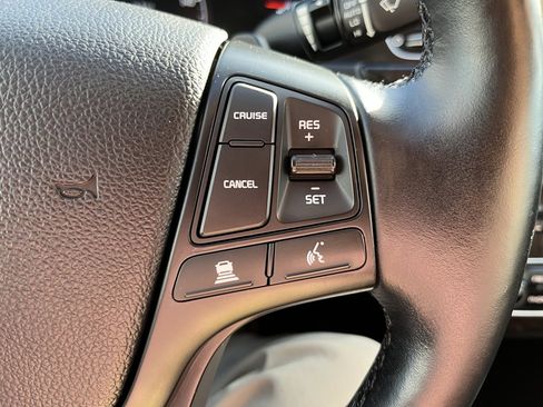 Used 2014 Kia Cadenza Premium w/ Technology Package image 15