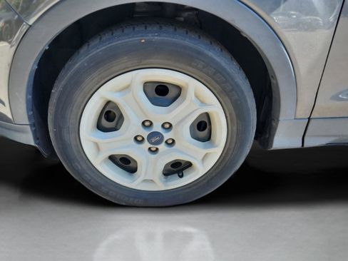 Used 2018 Ford Escape S image 33