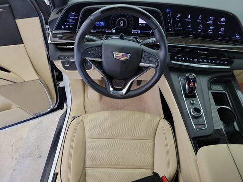 Used 2023 Cadillac Escalade Premium Luxury w/ LPO, Floor Liner Package AWD/4WD image 18