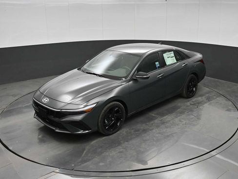 New 2026 Hyundai Elantra Sport FWD image 27