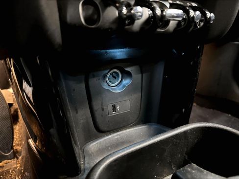 Used 2024 MINI Cooper SE FWD image 35
