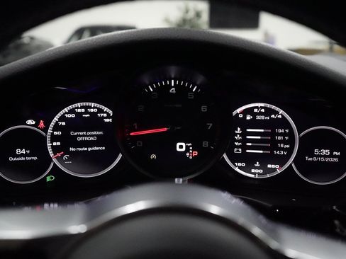 Used 2019 Porsche Panamera RWD image 18