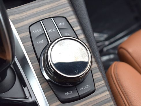 Used 2018 BMW 640i Gran Turismo xDrive image 33