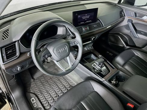 Used 2023 Audi Q5 2.0T Premium Plus w/ Premium Plus Package image 2