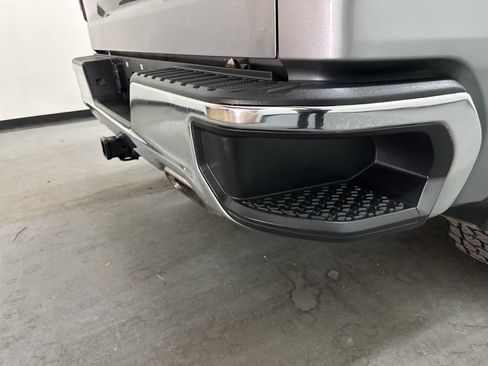 Used 2023 GMC Sierra 1500 SLT AWD/4WD image 10