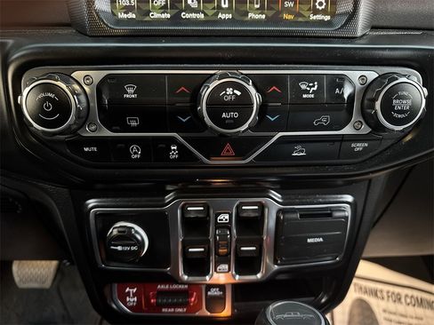 Used 2021 Jeep Gladiator Mojave image 17