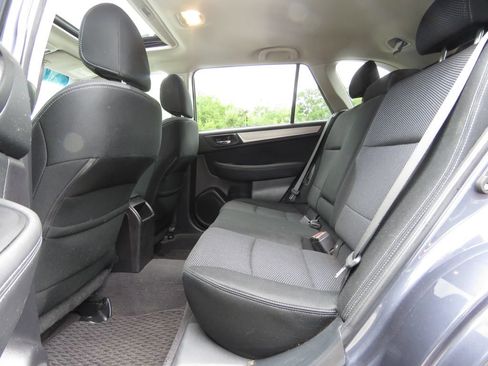 Used 2017 Subaru Outback 2.5i Premium AWD/4WD image 20
