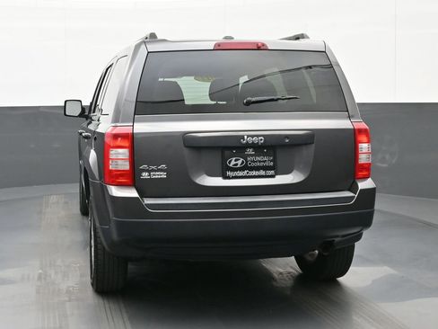 Used 2017 Jeep Patriot Sport image 4