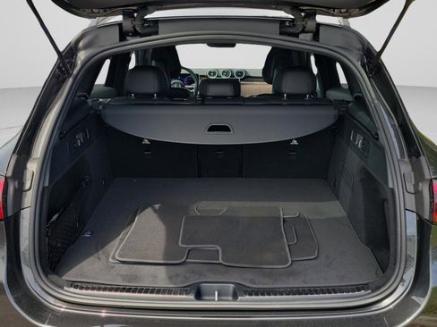 Used 2026 Mercedes-Benz GLC 300 4MATIC image 9