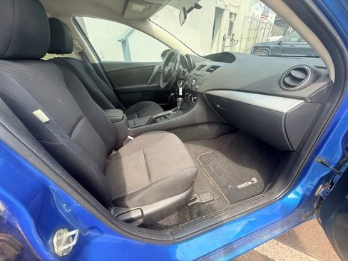 Used 2012 MAZDA MAZDA3 i Touring FWD image 10