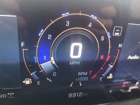 Used 2025 Chevrolet Traverse Z71 w/ Driver Confidence Package image 19