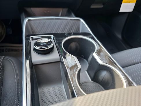 New 2026 Chevrolet Equinox LT w/ Safety and Technology Package image 24