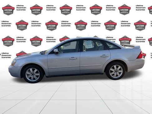 Used 2005 Ford Five Hundred SE image 2