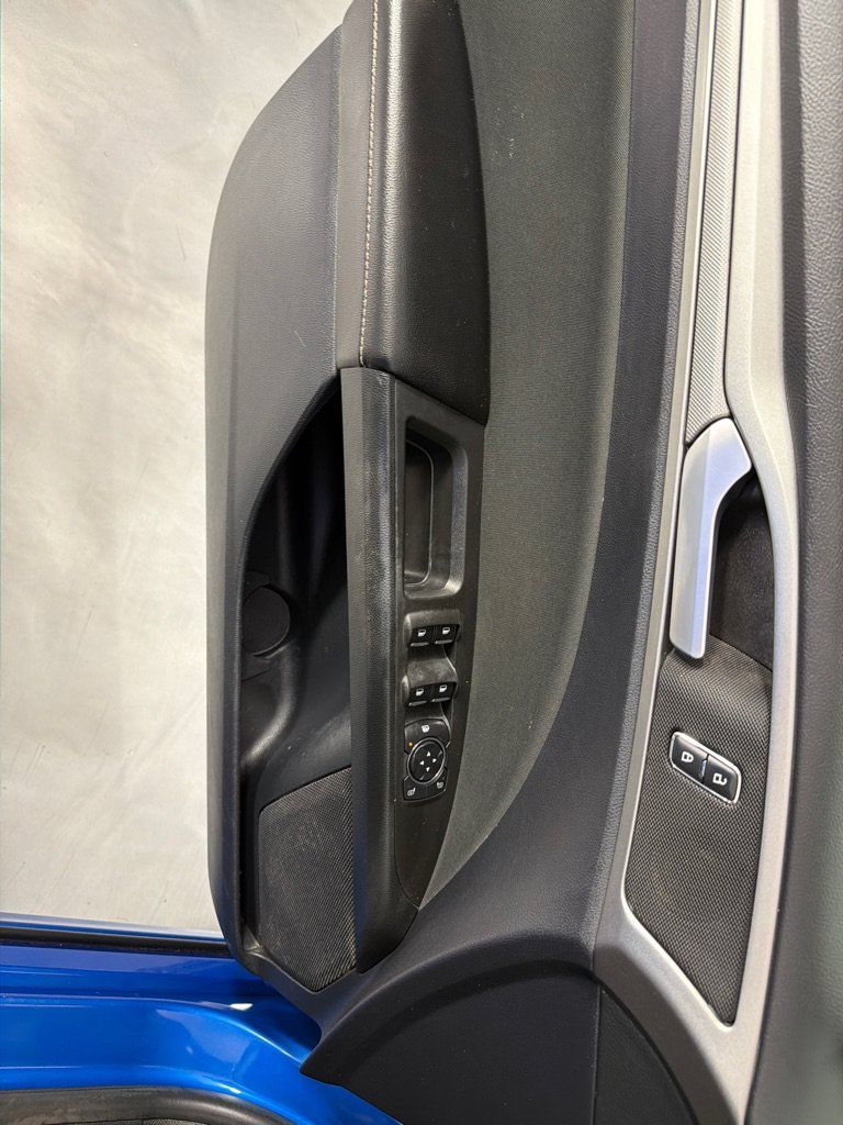 Used 2020 Ford Fusion SE AWD/4WD image 11