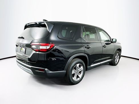 Used 2025 Honda Pilot EX-L image 9