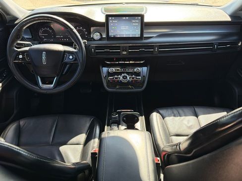 Used 2022 Lincoln Corsair FWD w/ Premium Package image 12