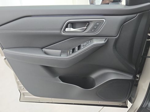 New 2026 Nissan Rogue Platinum AWD/4WD image 27