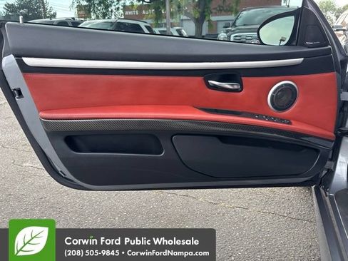 Used 2011 BMW M3 Convertible RWD image 12