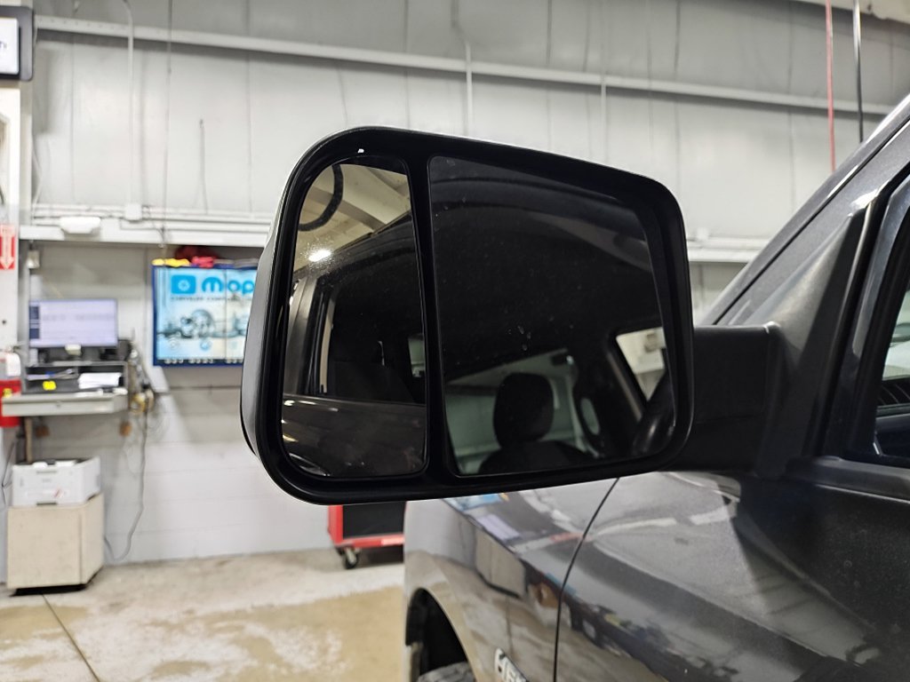 Used 2017 RAM 1500 Big Horn AWD/4WD image 11