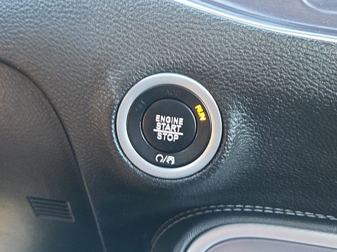 Used 2022 Dodge Challenger GT image 27