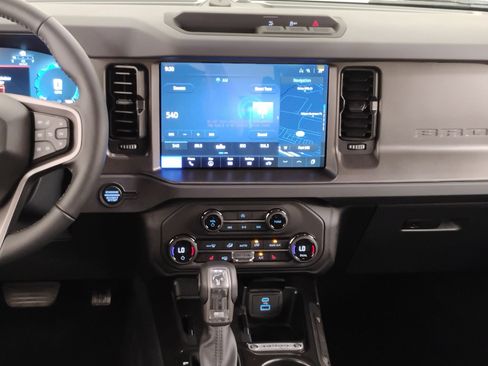 New 2025 Ford Bronco Big Bend image 26