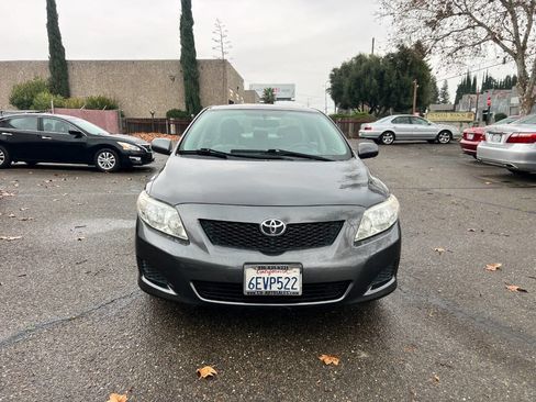 Used 2009 Toyota Corolla LE image 1