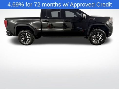 Used 2024 GMC Sierra 1500 AT4 w/ Technology Package image 9