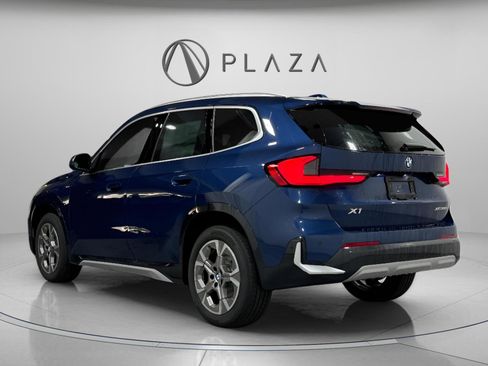 Used 2025 BMW X1 xDrive28i w/ Premium Package image 4