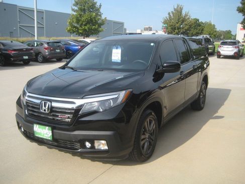 Used 2017 Honda Ridgeline Sport image 4