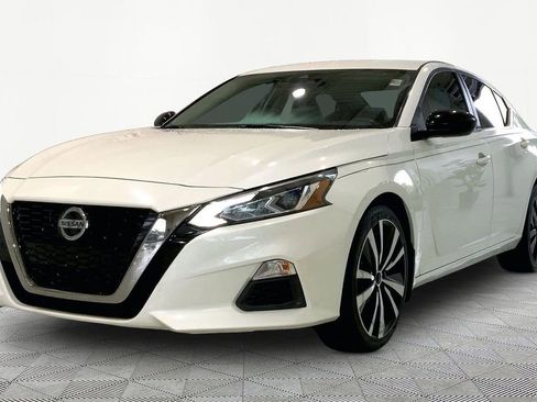 Used 2020 Nissan Altima 2.5 SR AWD/4WD image 3