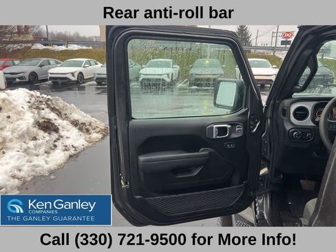 Used 2025 Jeep Gladiator Sport image 25