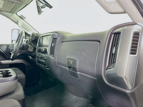 Used 2016 Chevrolet Silverado 2500 LT w/ LT Convenience Package image 28