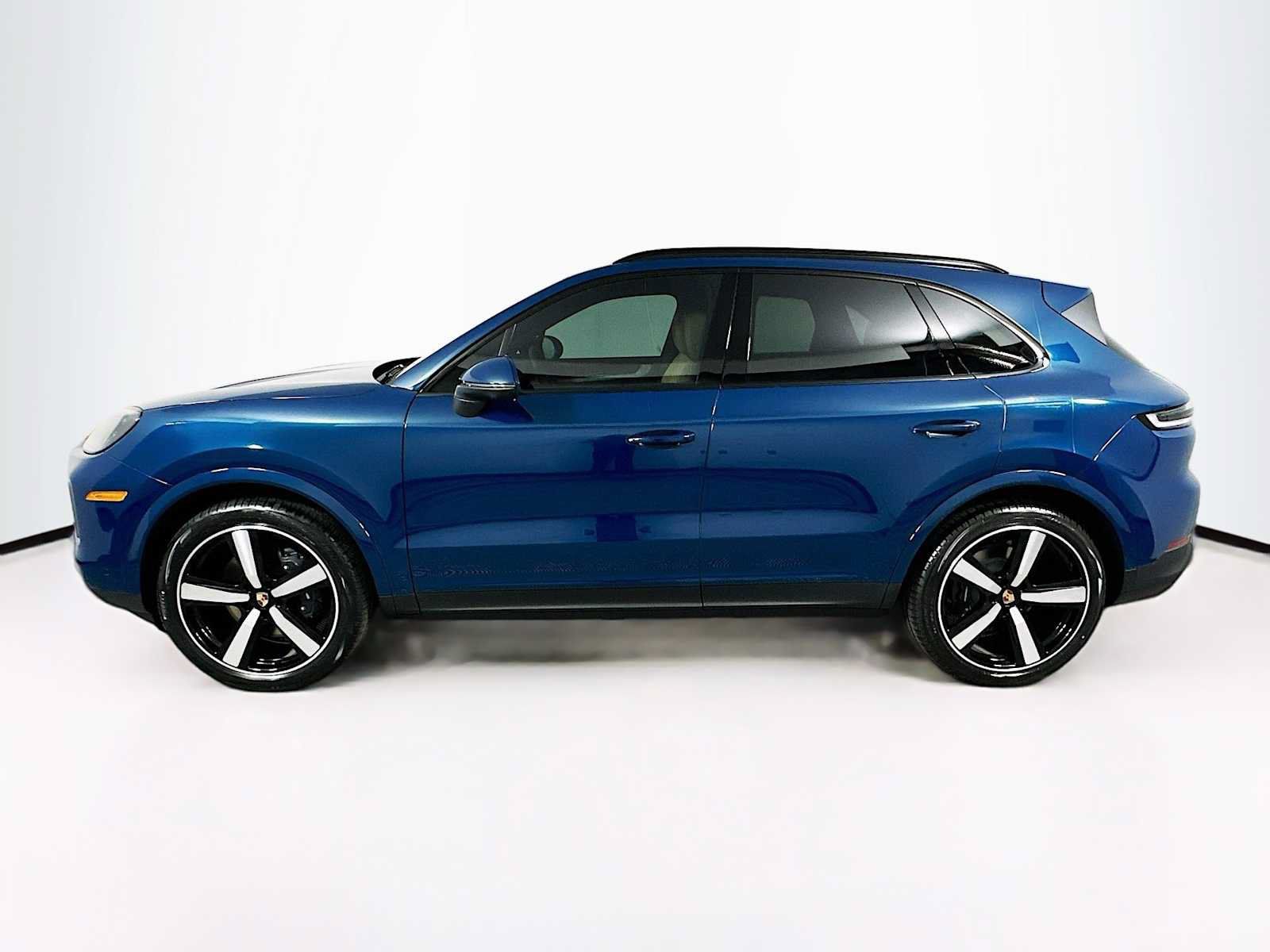 Used 2026 Porsche Cayenne AWD/4WD image 2