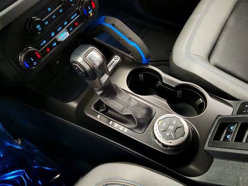 Used 2022 Ford Bronco Black Diamond image 16