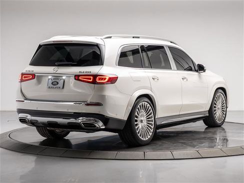 Used 2021 Mercedes-Benz Maybach GLS 600 4MATIC image 5